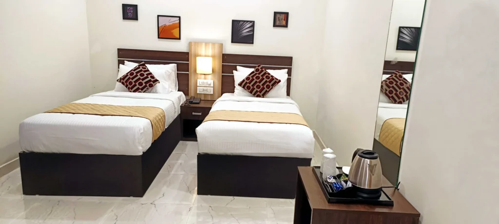 standered room